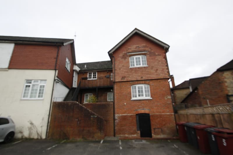 Amblefield Court, Petworth, GU28